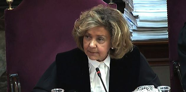 Consuelo Madrigal durante su discurso Consuelo Madrigal durante su discurso