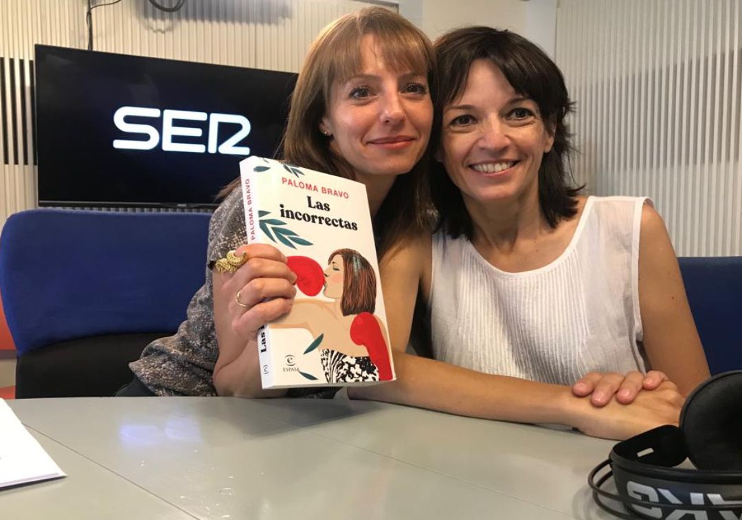 Macarena Berlín junto a Paloma Bravo. Macarena Berlín junto a Paloma Bravo.