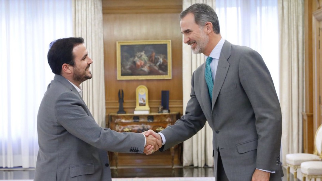 Garzón avisa al PSOE de que no aceptará una negociación basada en el "chantaje"