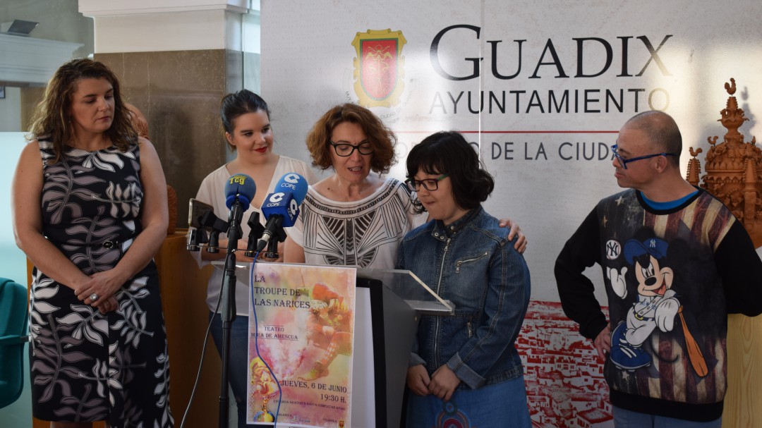 La obra teatral La troupe de las narices de la Asociación San José se representa este jueves 6