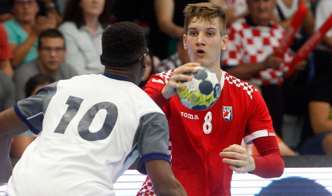 Tin Lucin en un partido de la selección craoata Tin Lucin en un partido de la selección craoata