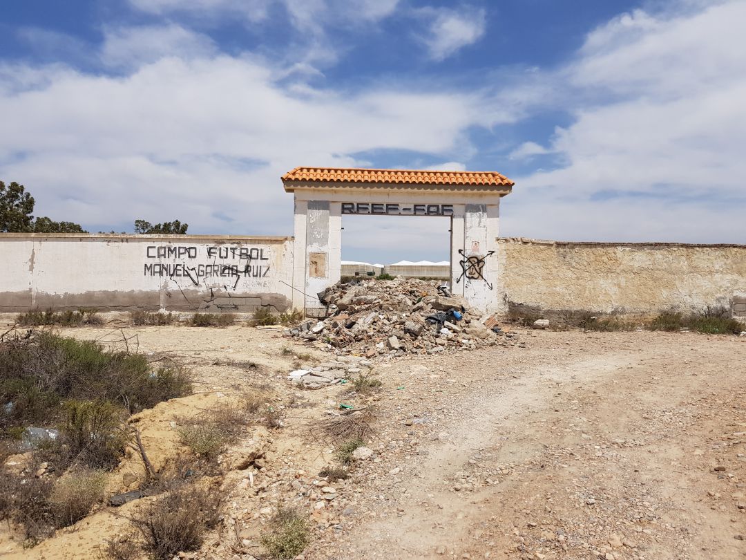 Estado actual de la entrada a Barranco Hondo. Estado actual de la entrada a Barranco Hondo.
