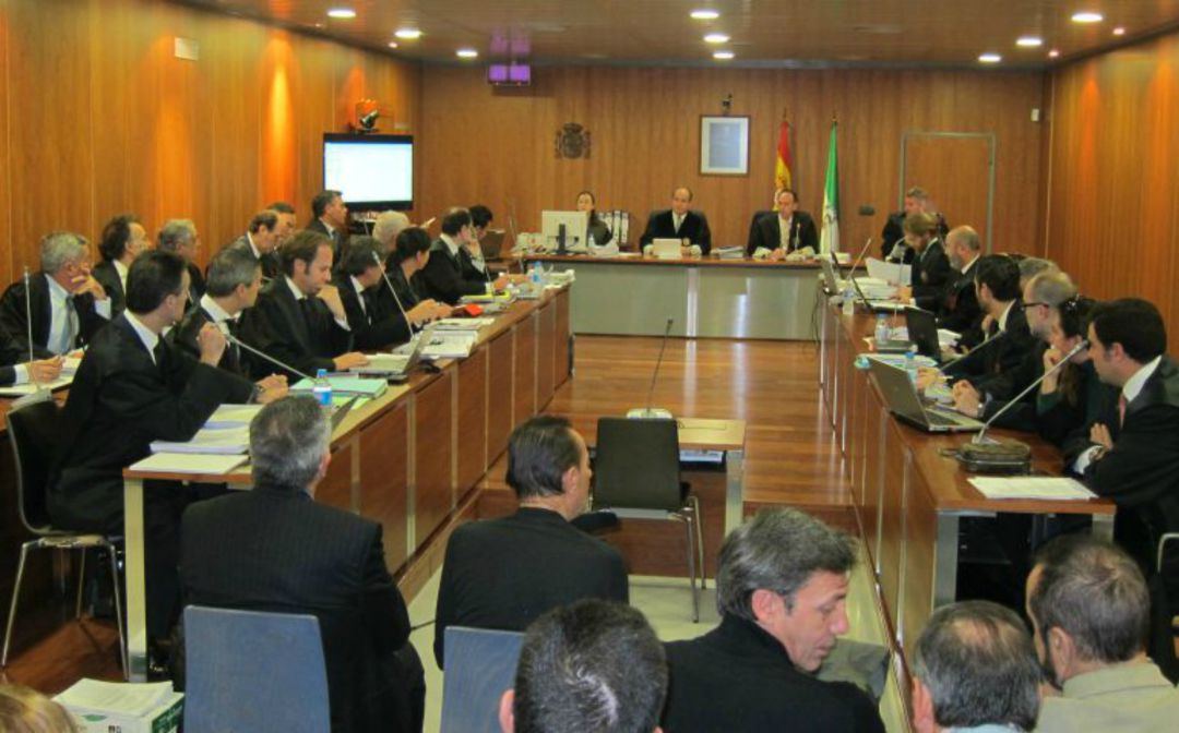 La Sala de la Sección Octava de la Audiencia juzgó el caso Goldfinger 2016 La Sala de la Sección Octava de la Audiencia juzgó el caso Goldfinger 2016