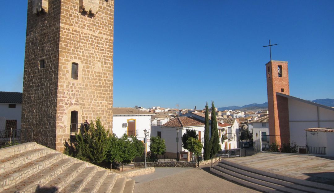 Plaza mirador Juan Cabré, en Peal de Becerro. Plaza mirador Juan Cabré, en Peal de Becerro.