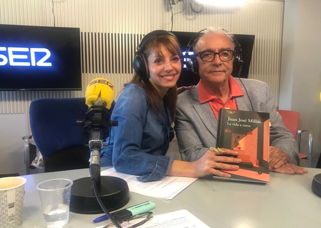 Juan José Millás: "Esta novela trata de explorar las ranuras de la existencia" Juan José Millás: "Esta novela trata de explorar las ranuras de la existencia"
