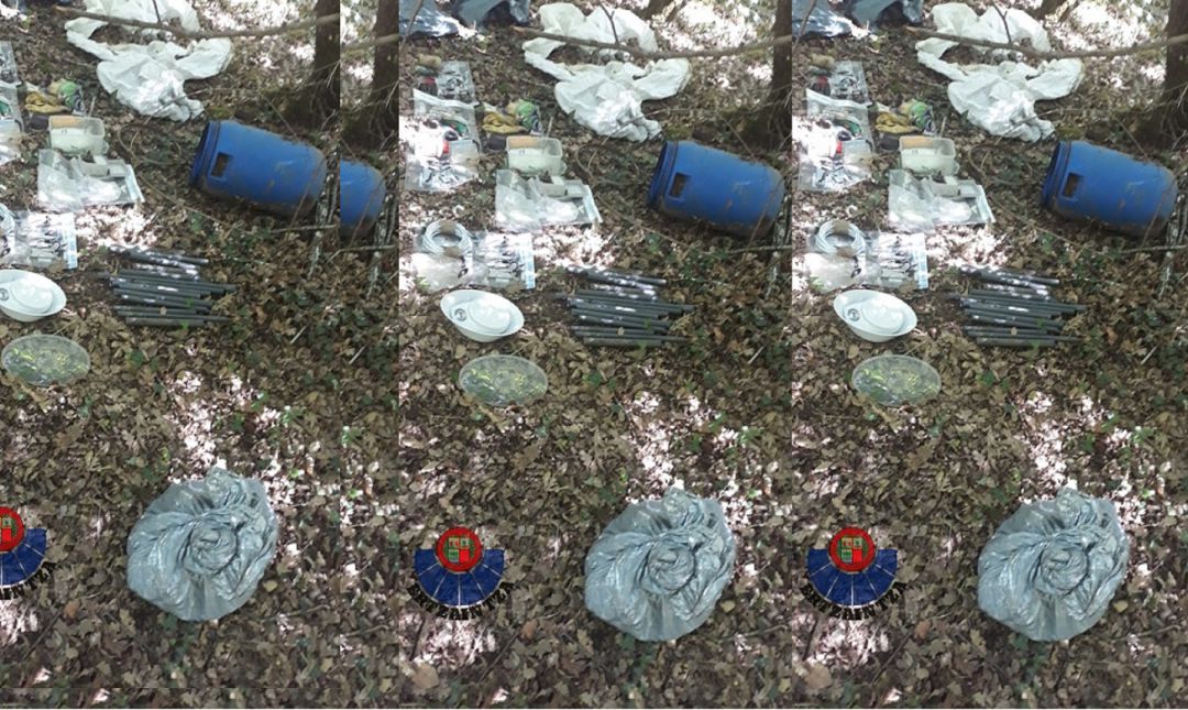 Localizado en Álava un zulo de ETA con material explosivo de hace 10 años Localizado en Álava un zulo de ETA con material explosivo de hace 10 años