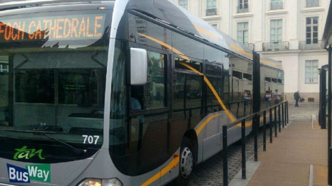 El Ayuntamiento de Vitoria rechaza el escrito de CAF para la paralización del contrato del BEI