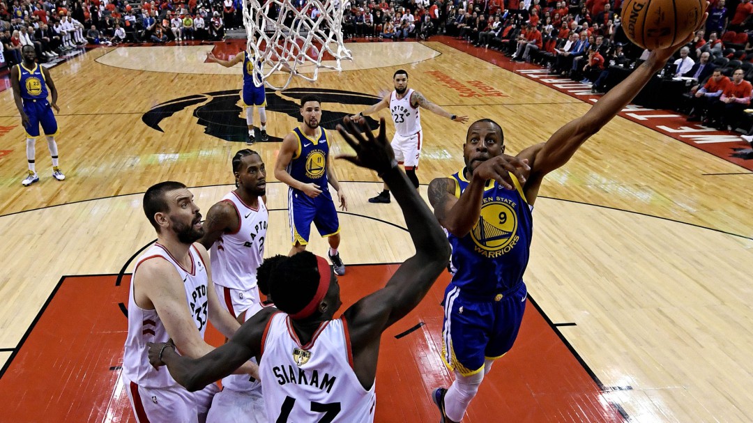 Los Warriors fuerzan el sexto partido por la mínima