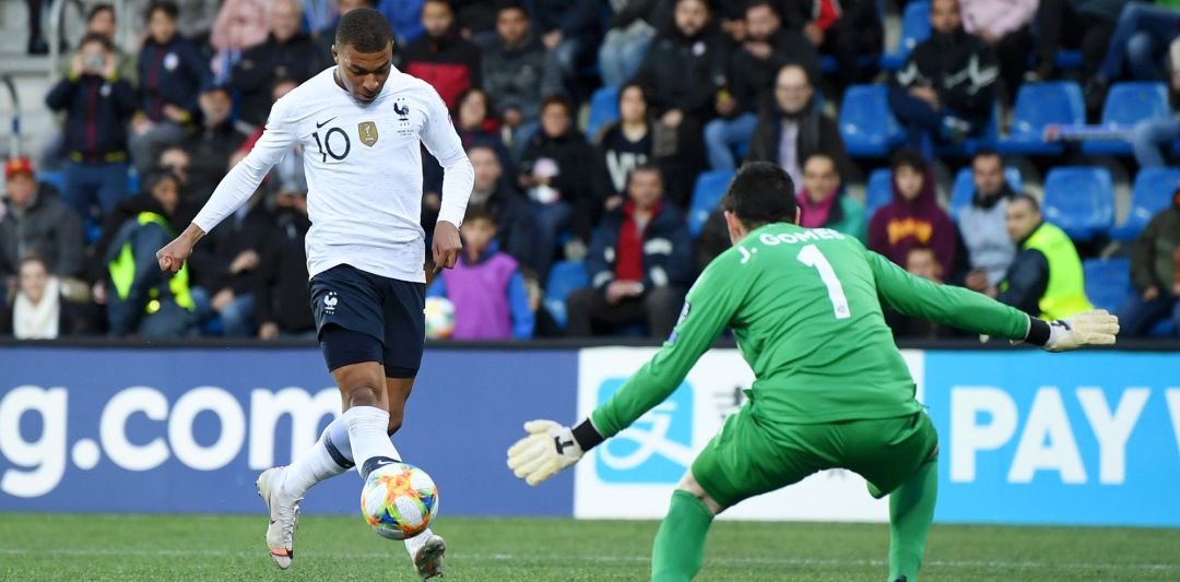 Mbappé, justo antes de marcar el primer gol del partido Mbappé, justo antes de marcar el primer gol del partido