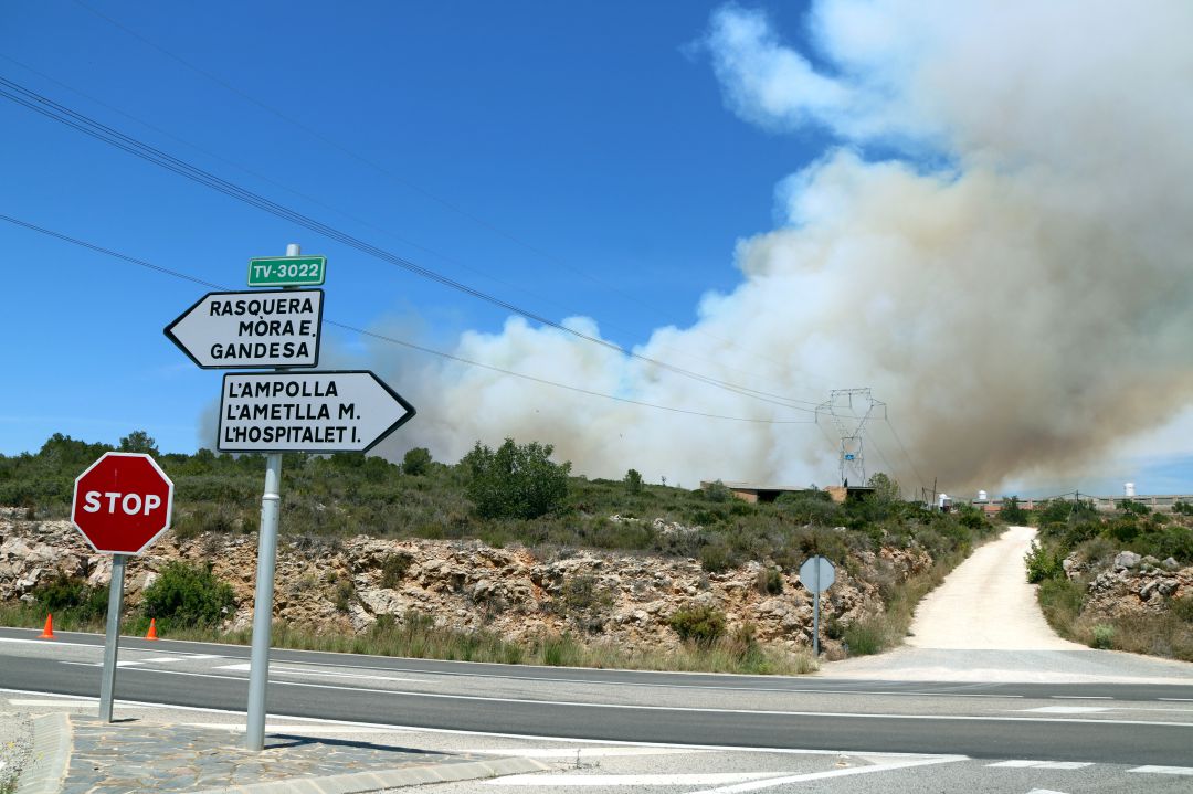 Estabilitzat l'incendi del Perelló Estabilitzat l'incendi del Perelló