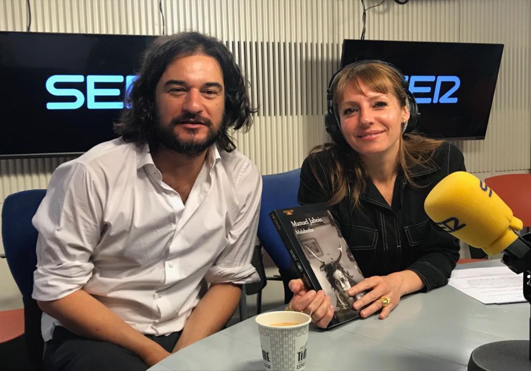 Manuel Jabois junto a Macarena Berlín. Manuel Jabois junto a Macarena Berlín.
