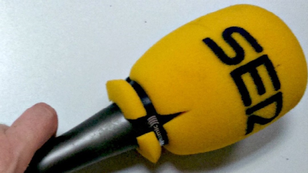 Una boda y un programa de radio