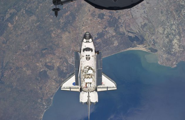 Un transborador espacial pasando por Huelva. Un transborador espacial pasando por Huelva.