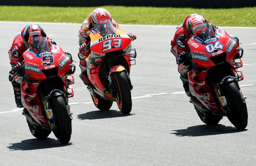 Dovizioso, Márquez y Petrucci se disputan la victoria en Mugello Dovizioso, Márquez y Petrucci se disputan la victoria en Mugello
