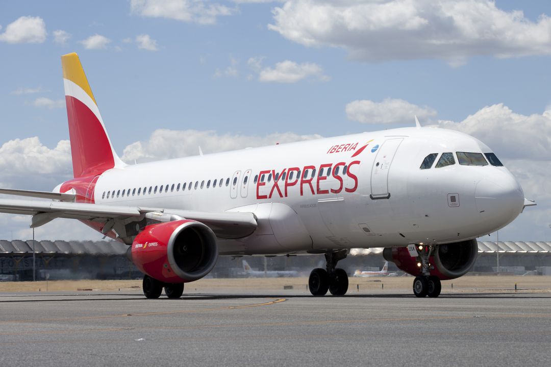 Imagen de un avión de Iberia Express. Imagen de un avión de Iberia Express.
