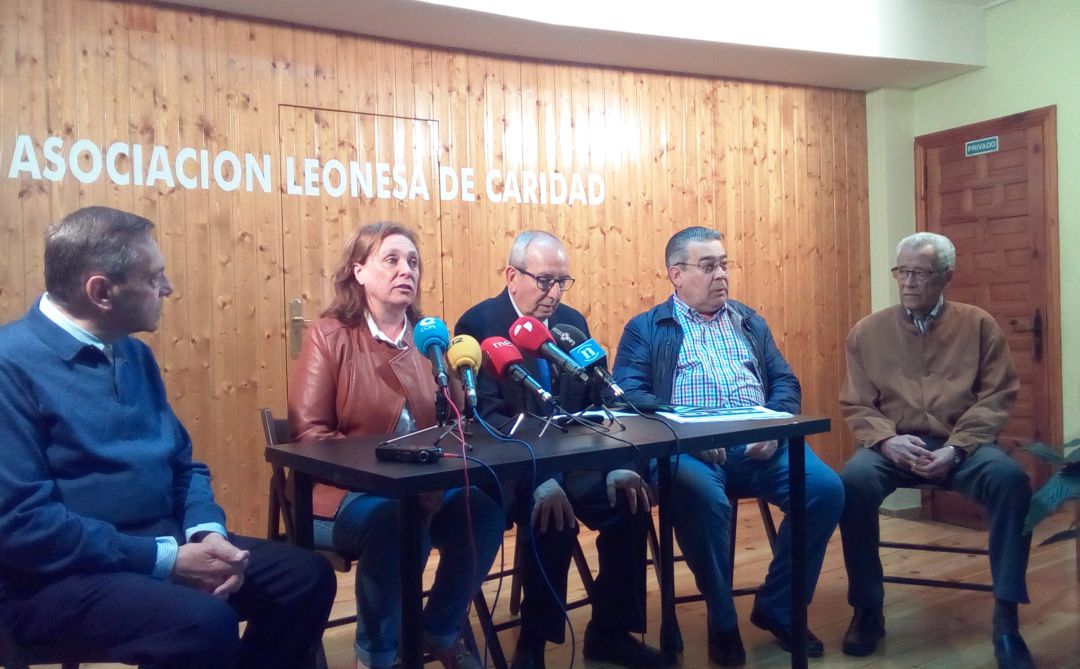 El Hogar del Transeúnte subraya que más de cien personas duermen en las calles de León El Hogar del Transeúnte subraya que más de cien personas duermen en las calles de León