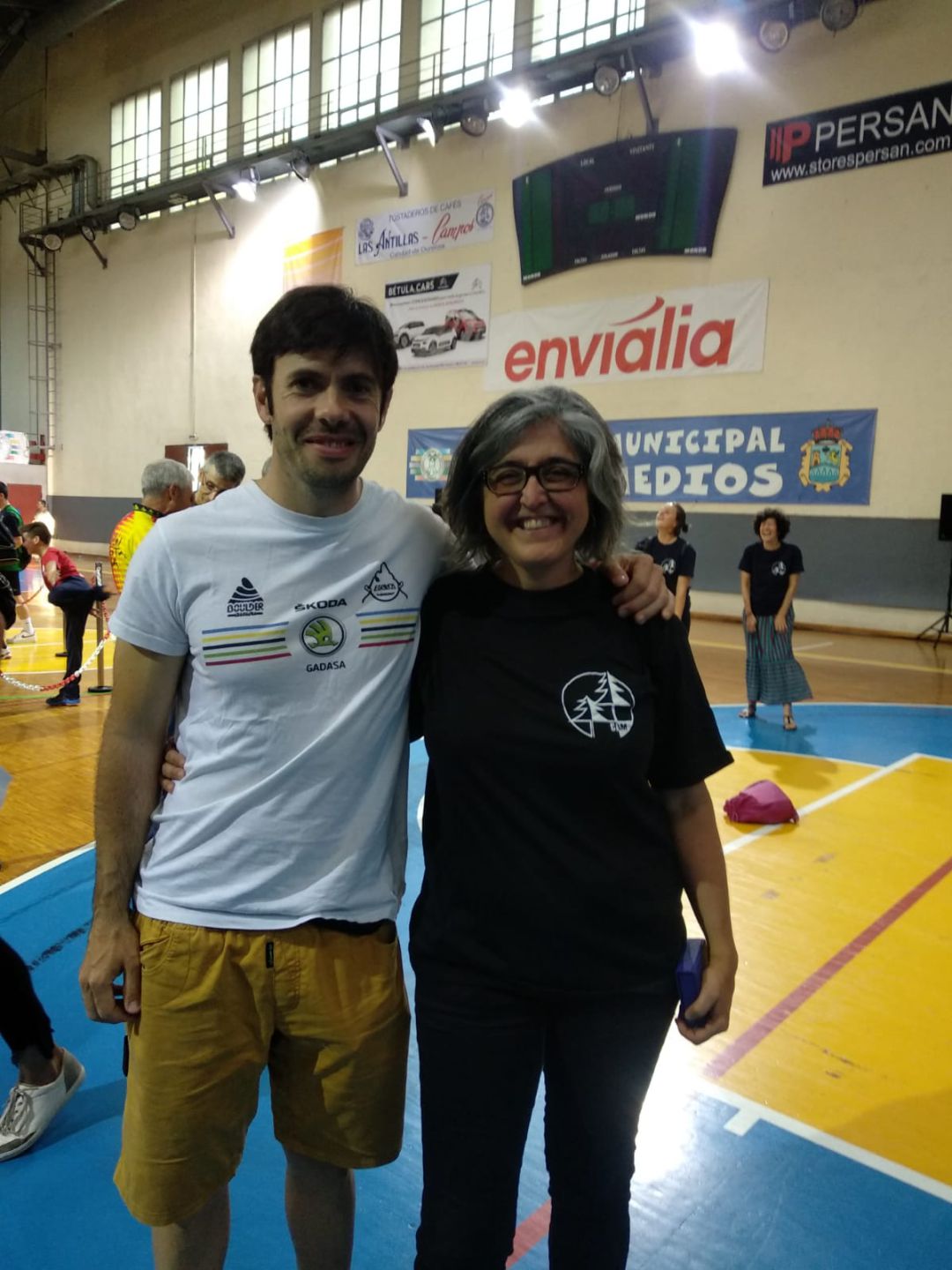 Miguel Feijóo, vicepresidente de ASESOU y Mar presidenta del Club Alpino Ourensán Miguel Feijóo, vicepresidente de ASESOU y Mar presidenta del Club Alpino Ourensán