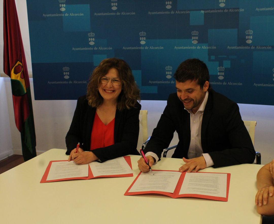 Natalia de Andrés, candidata del PSOE de Alcorcón y Jesús Santos, candidato de Unidas Podemos Ganar Alcorcón Natalia de Andrés, candidata del PSOE de Alcorcón y Jesús Santos, candidato de Unidas Podemos Ganar Alcorcón