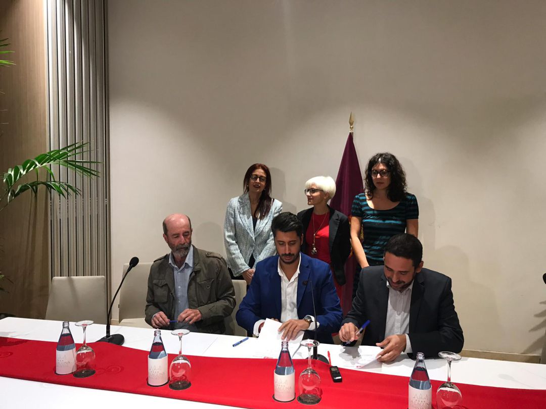 PSOE, Unidas Podemos y Avante firman el pacto en La Laguna PSOE, Unidas Podemos y Avante firman el pacto en La Laguna