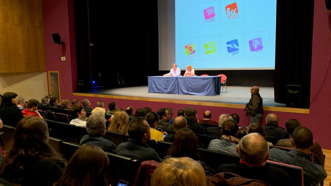 ¿Tienen las organizaciones políticas que imponer su criterio a todas las agrupaciones?