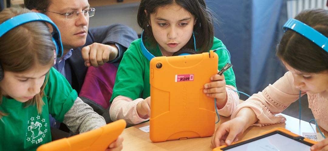 Tabletas informáticas en el entorno escolar Tabletas informáticas en el entorno escolar