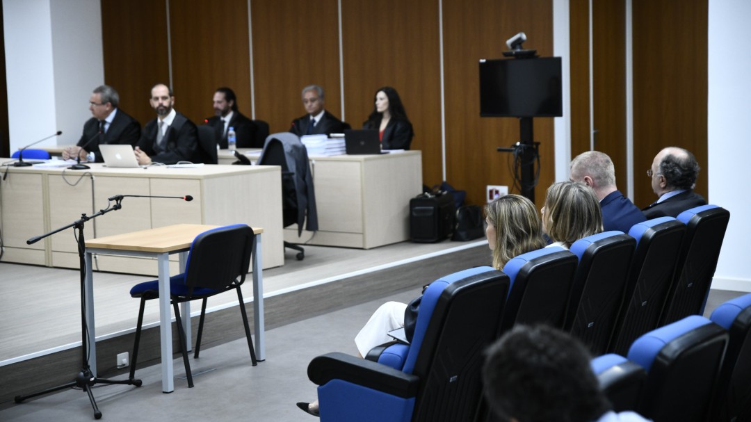 El juez confirma que el PP será juzgado por destruir los ordenadores de Bárcenas