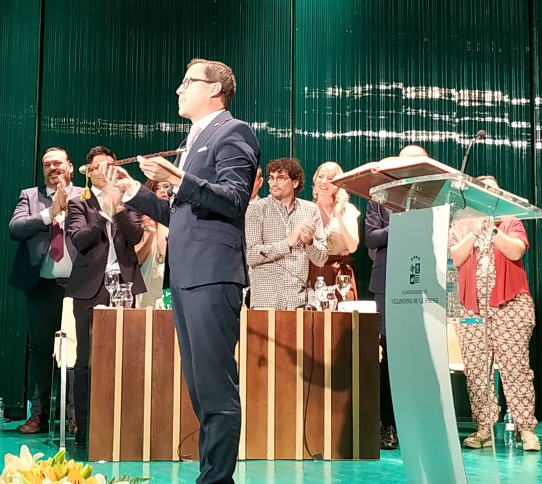 El socialista Migue Ángel Gallardo tras ser proclamado El socialista Migue Ángel Gallardo tras ser proclamado