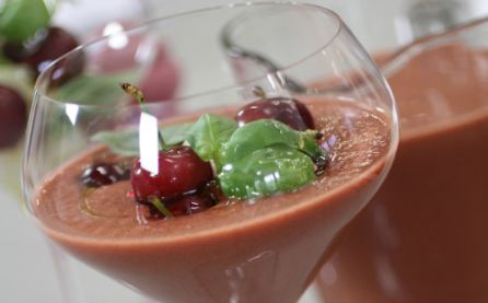 Gazpacho de cereza. Gazpacho de cereza.