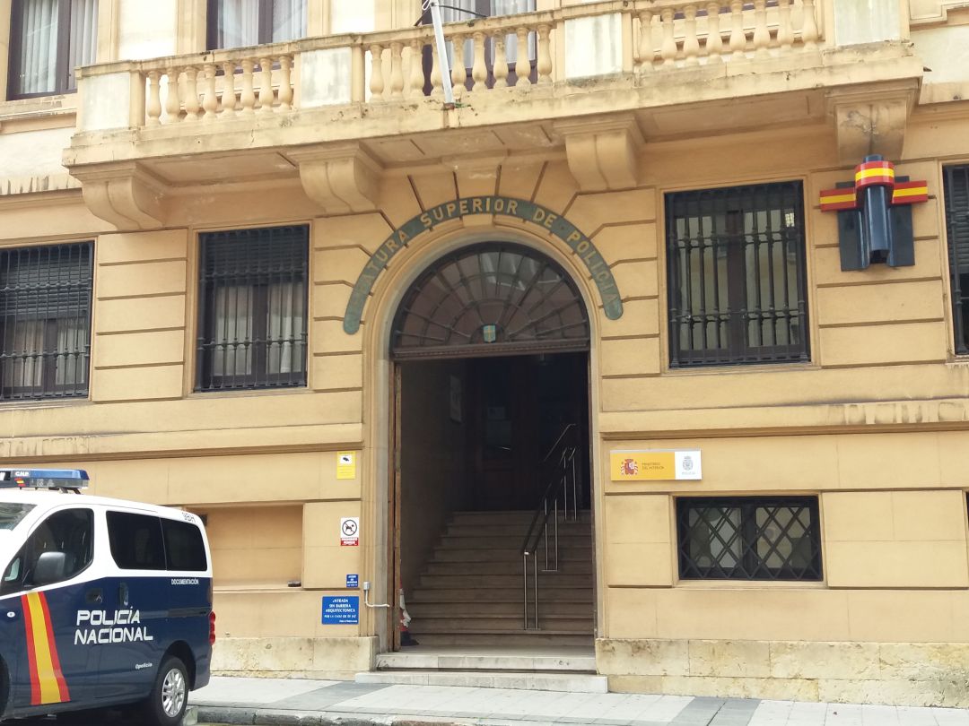 Jefatura Superior de Policía Nacional. Oviedo Jefatura Superior de Policía Nacional. Oviedo