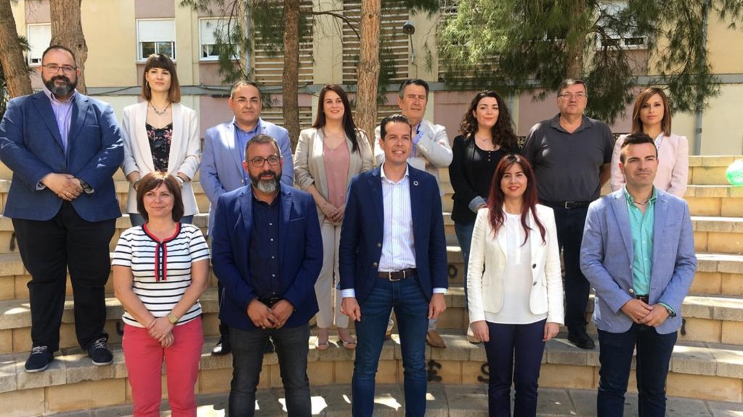 La nueva corporación de Elda comienza a trabajar combinando experiencia y juventud