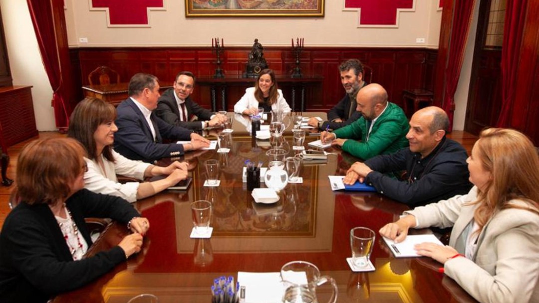 PSOE y Marea se reunirán mañana con una propuesta socialista de acuerdos