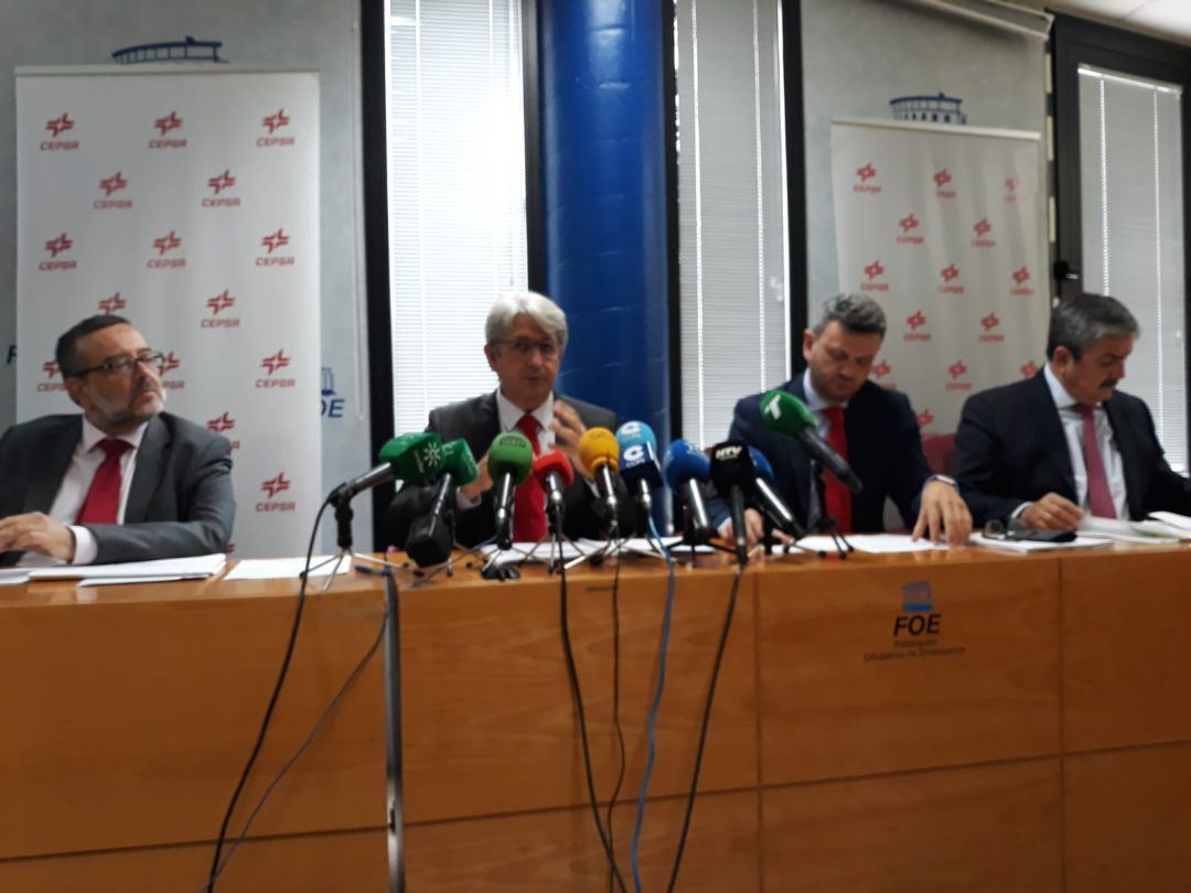 Cepsa destina 46.6 millones en mejoras ambientales en Huelva, un 18% más que en el ejercicio anterior Cepsa destina 46.6 millones en mejoras ambientales en Huelva, un 18% más que en el ejercicio anterior