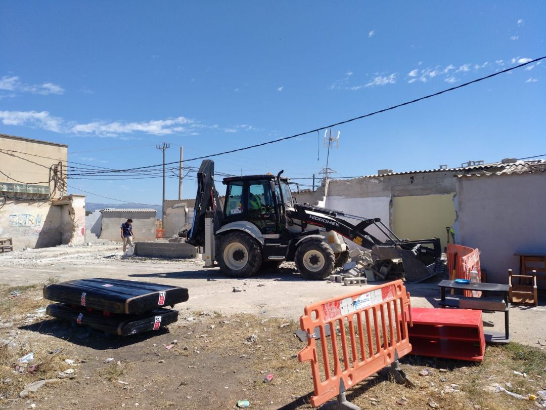 Derriban doce viviendas en Son Banya que se habían vuelto a construir Derriban doce viviendas en Son Banya que se habían vuelto a construir