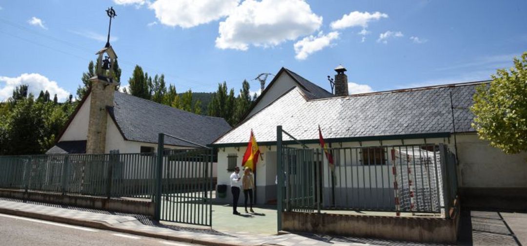 El colegio de Puente de Vadillos El colegio de Puente de Vadillos