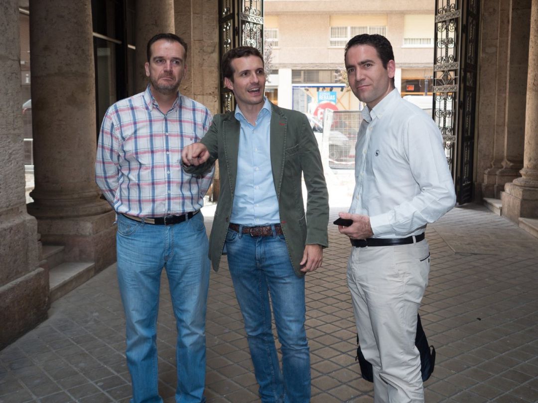 Voces críticas en el PP piden renovación en el partido Voces críticas en el PP piden renovación en el partido