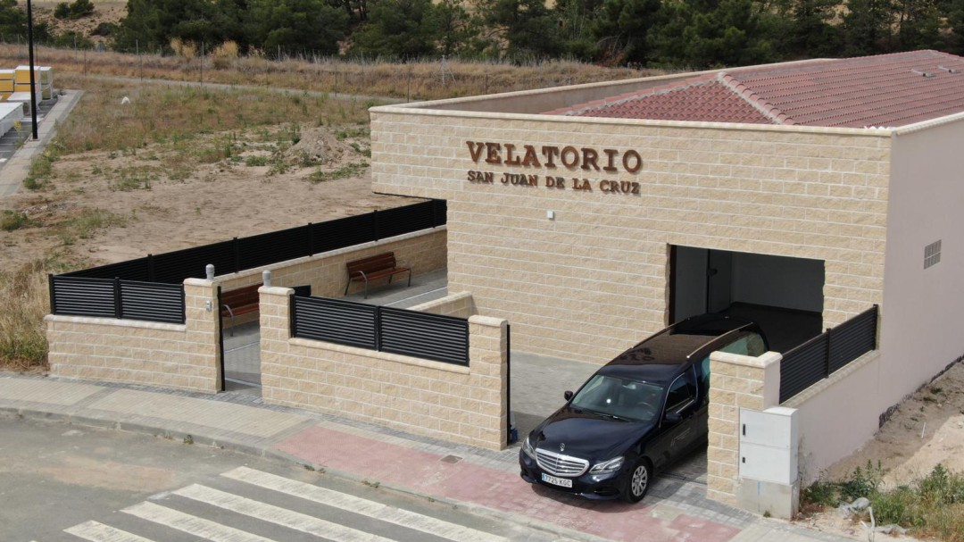 La Agencia Funeraria Santa Teresa inaugura un nuevo velatorio en Villacastín