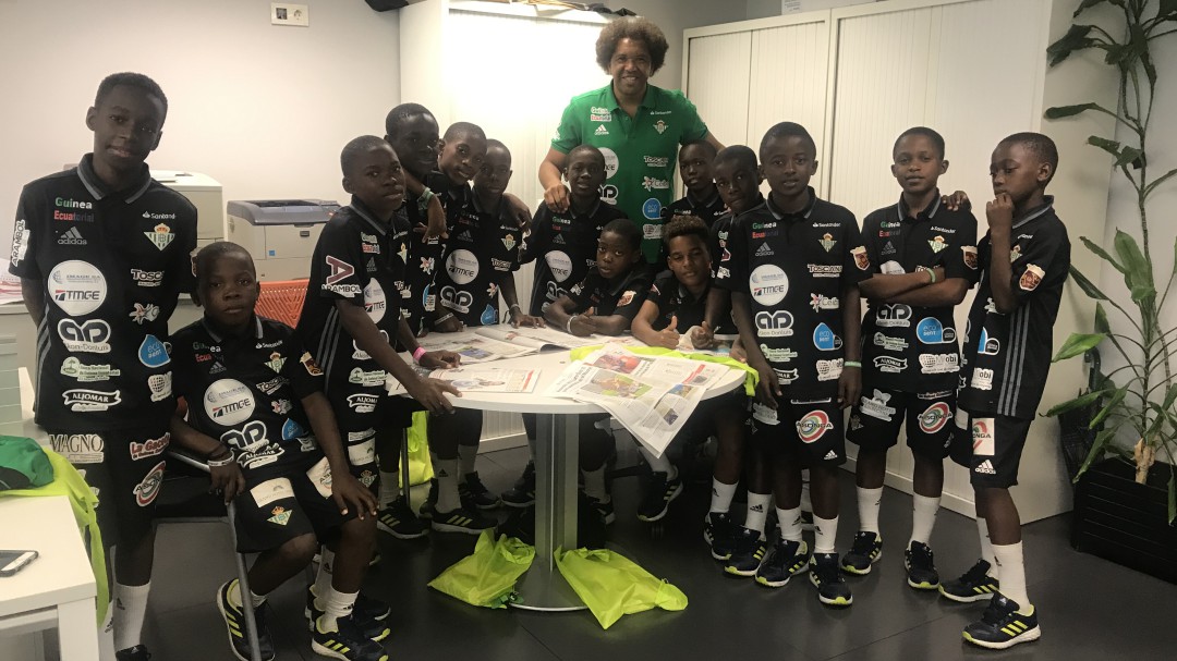 Benjamín y los niños de Guinea