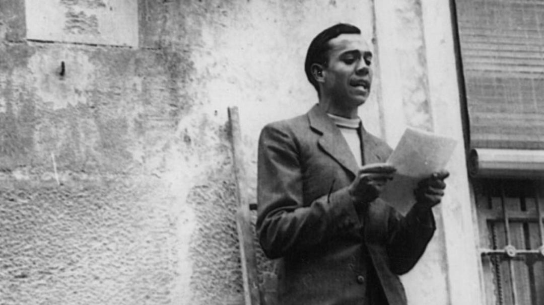 Vicente Carrasco: "La memoria histórica corre el riesgo de acabar convertida en un circo" Vicente Carrasco: "La memoria histórica corre el riesgo de acabar convertida en un circo"