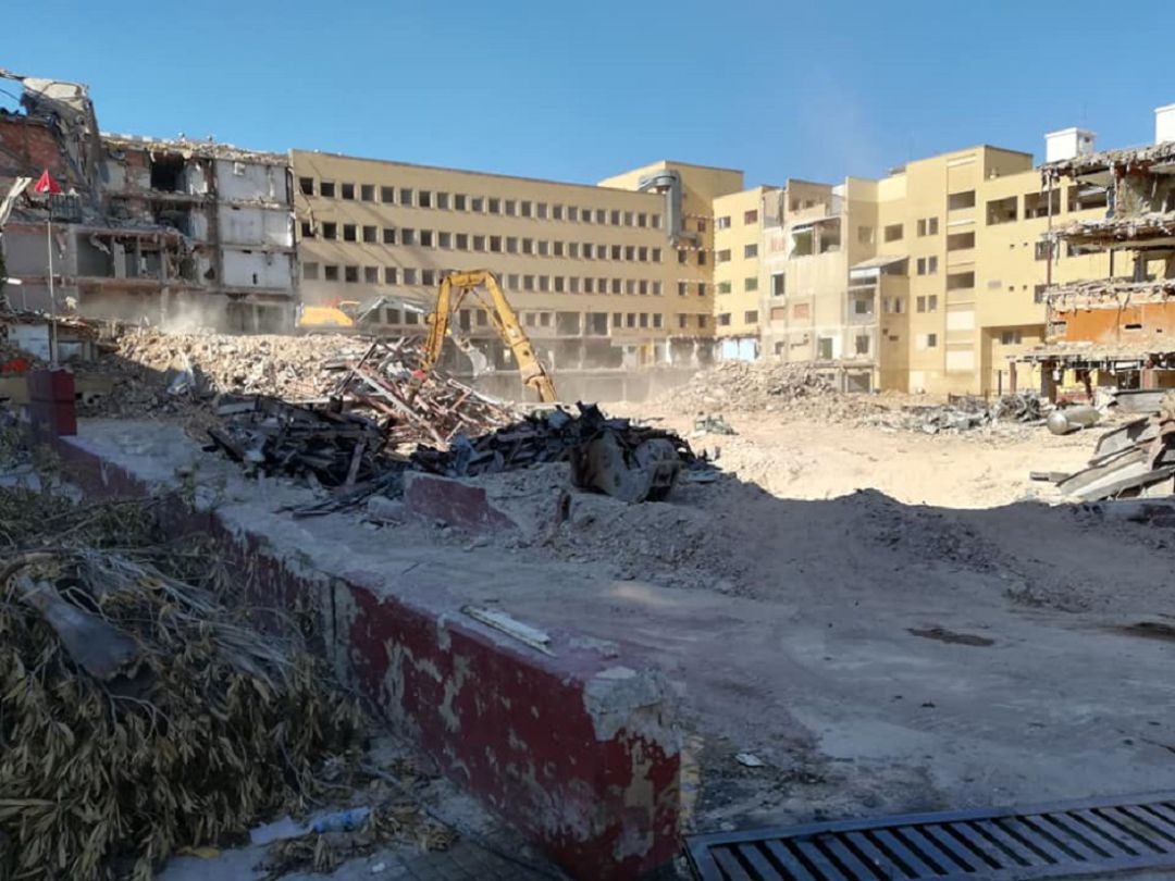 Obras de demolición del viejo hospital de Gandia. Obras de demolición del viejo hospital de Gandia.