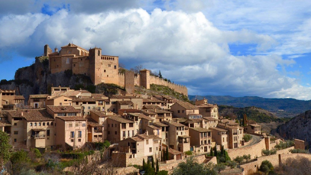 Alquézar, historia y arte entre cañones y naturaleza