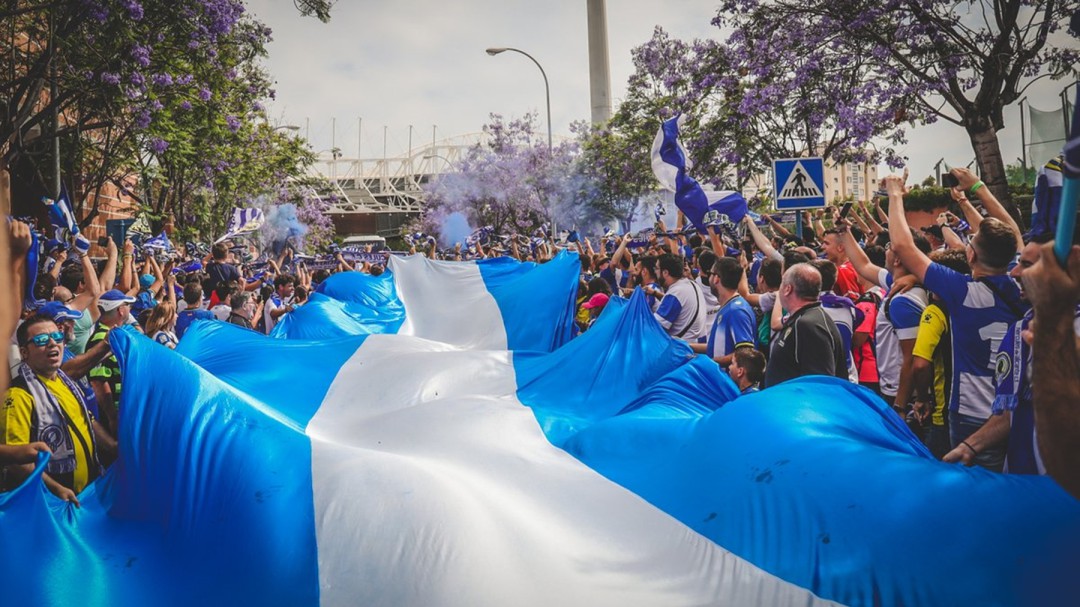 La ilusión y las Hogueras invaden Alicante para alentar al Hércules ante la Ponferradina
