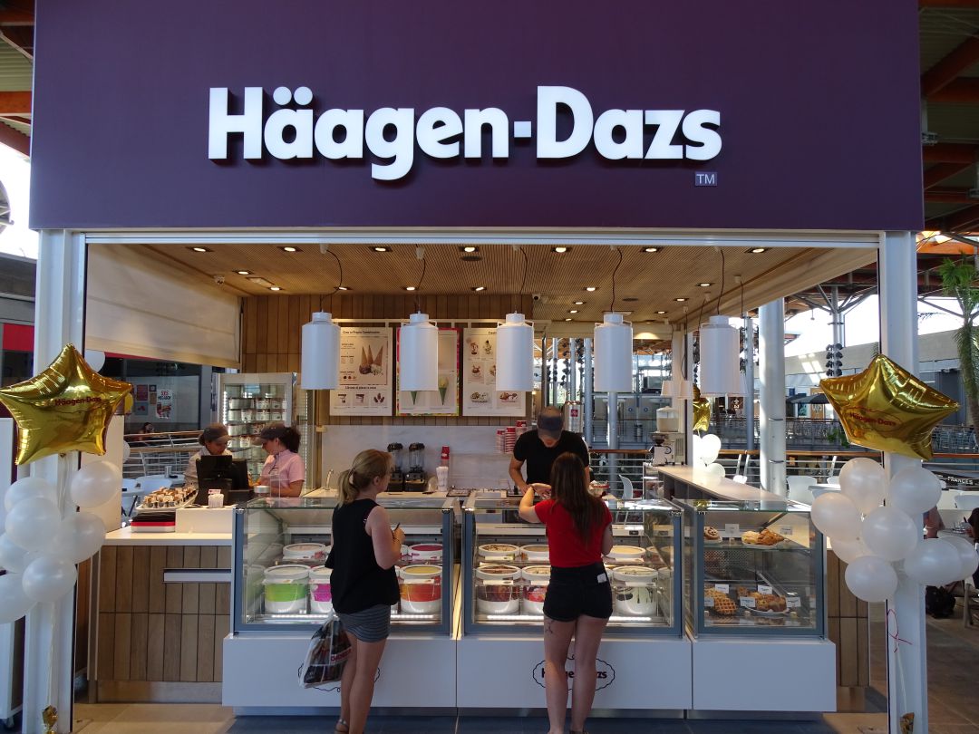 La marca de helados Häagen Dazs abre una de sus heladerías en La Vital de Gandia. La marca de helados Häagen Dazs abre una de sus heladerías en La Vital de Gandia.