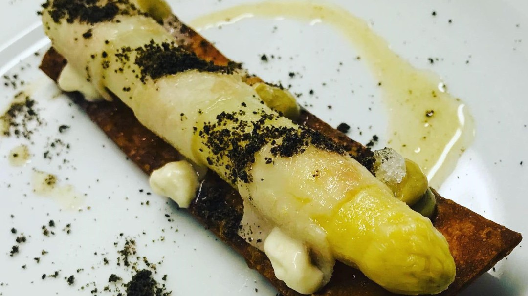 "Espárrago de Tierra Estella", de Bar- Restaurante Florida, ganador del concurso local de pinchos medievales