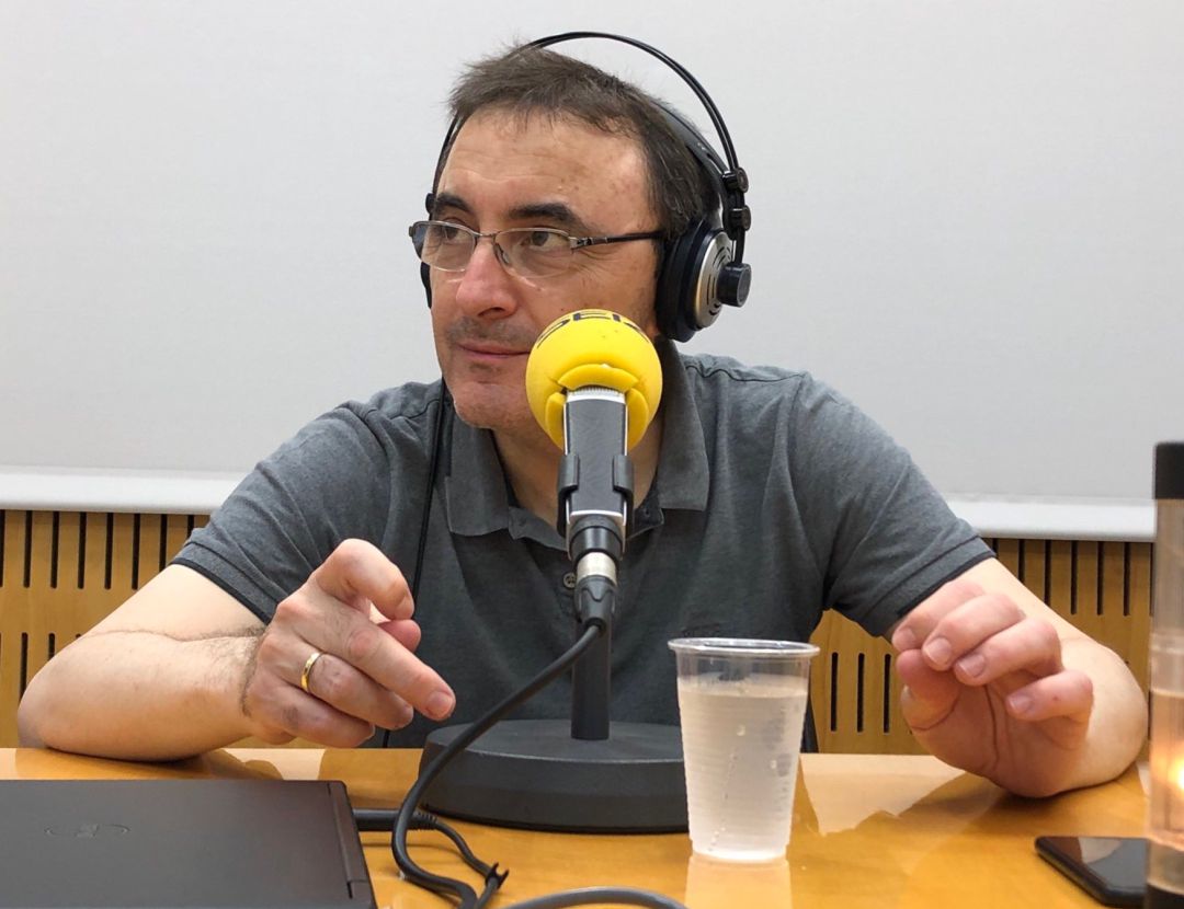 Chechu Mulero, en los estudios de la Cadena SER Chechu Mulero, en los estudios de la Cadena SER