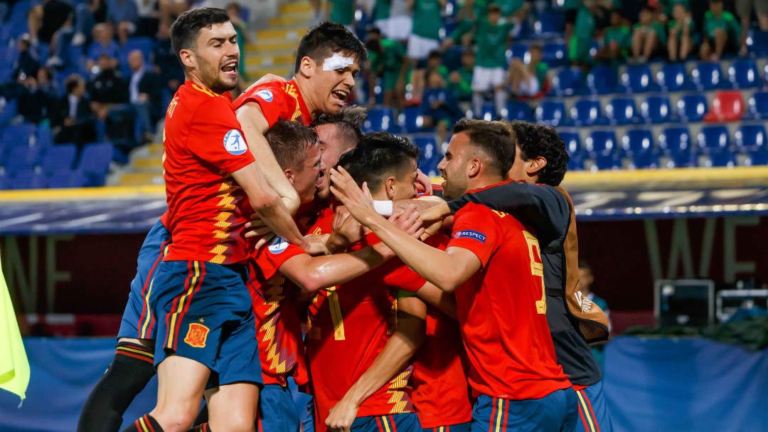 España golea a Polonia y se mete en semifinales del Europeo