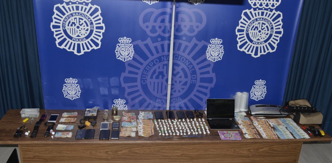 La Policía Nacional desarticula una red de tráfico de drogas en Segovia La Policía Nacional desarticula una red de tráfico de drogas en Segovia