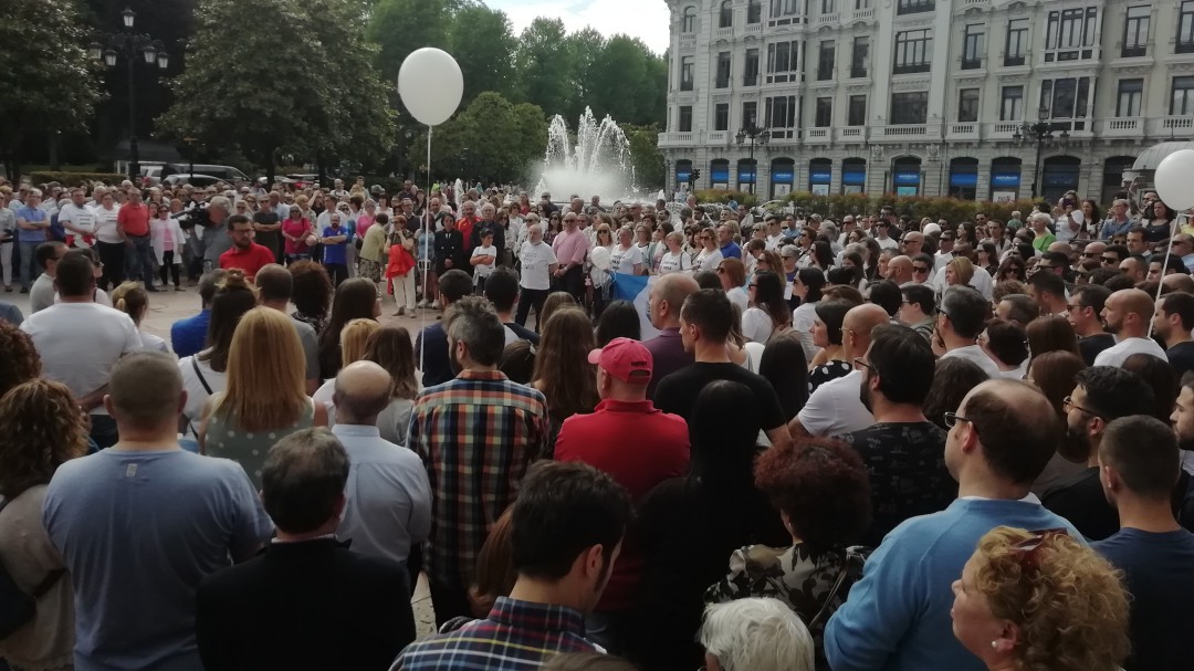 Cientos de personas piden en Oviedo "justicia para David"