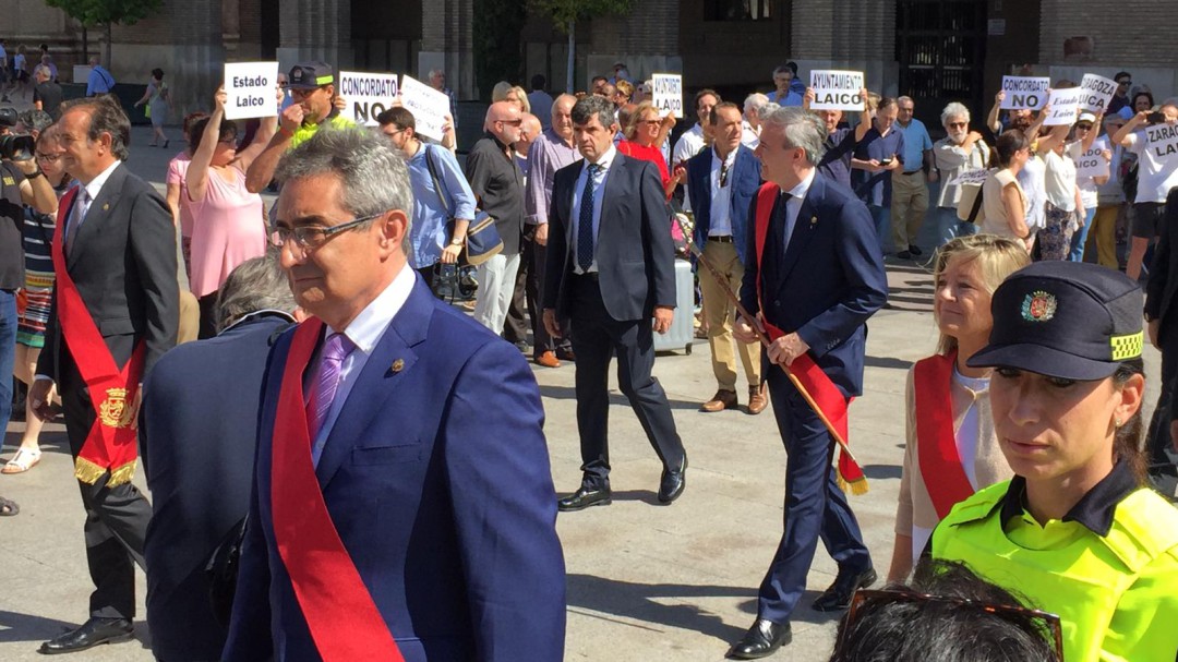 El alcalde de Zaragoza vuelve al Corpus