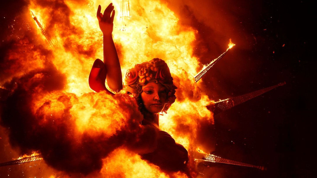 ¡Alicante está ardiendo!