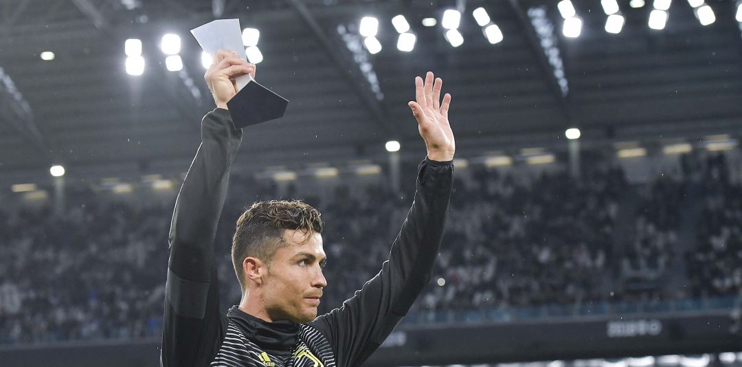 Cristiano Ronaldo ofrece un premio individual a los aficionados de la Juventus Cristiano Ronaldo ofrece un premio individual a los aficionados de la Juventus
